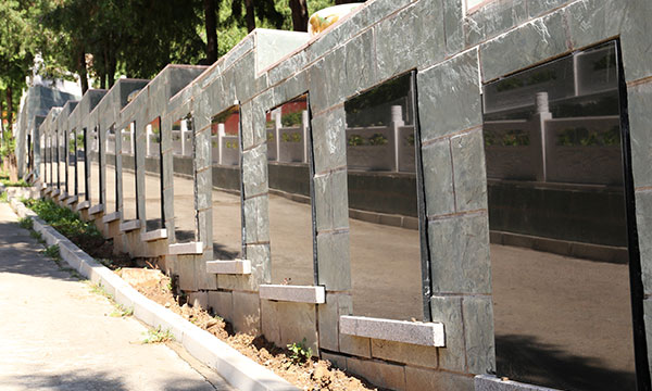 九里山公墓二区壁葬照片环境