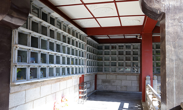 北京哪些公墓陵园的壁葬墓地比较好？壁葬墓位价格是多少？